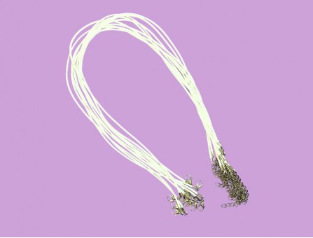Шнурок из экокожи с застежкой 1,5 мм (белый)