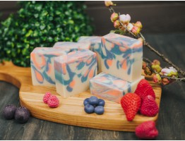 Мыло ручной работы "Ягодный Физз" Мыло ручной работы "Ягодный Физз"