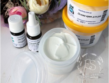 Увлажняющий крем для рук с подорожником Увлажняющий крем для рук с подорожником