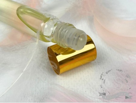Масляный парфюм с эфирными маслами
