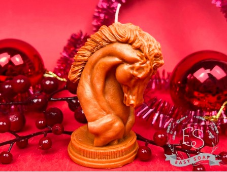 Свічка Кінь