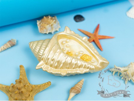 Свічка ручної роботи "Мушля"