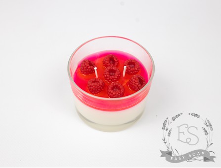 Свеча ручной работы Десерт малиновый"