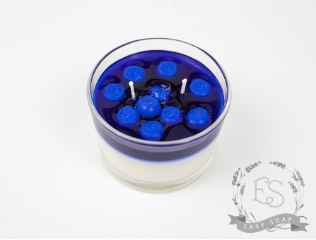 Свеча ручной работы "Десерт голубика"