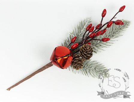 Веточка ягоды кизила с шишками и колокольчиком