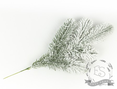 Веточка ели в снегу (большая)